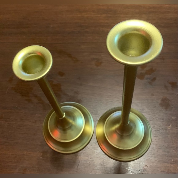 …Set of 2 gold metal Candle holders - Picture 8 of 14